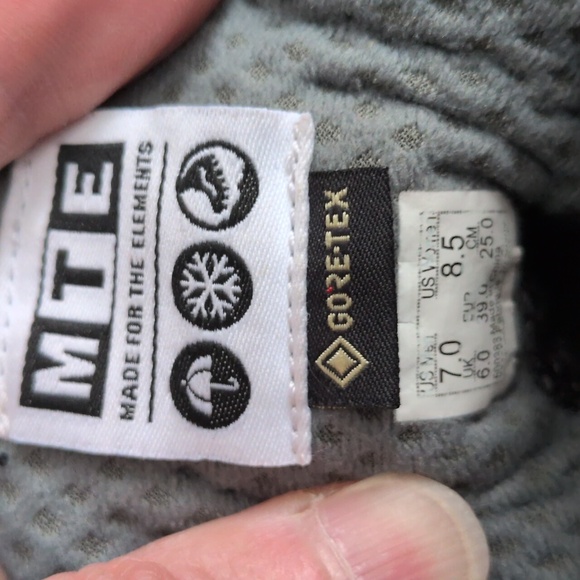 Vans UltraRange EXO Hi MTE-3 Gore-Tex winter boots Women 8.5 Men 7 - Picture 9 of 10